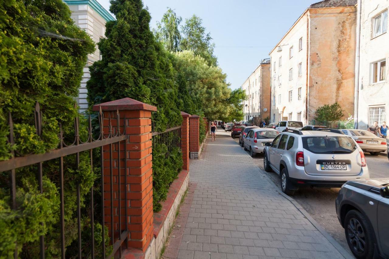 Delux Leopolli Apartments Near Shopping Mall Forum Lviv Bagian luar foto